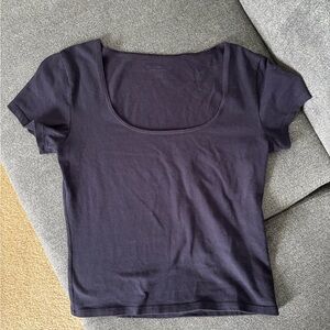 Brandy Melville navy scoop short sleeve Tshirt